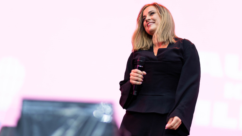 ĮVAIRŪS ATLIKĖJAI – PASIDALINK