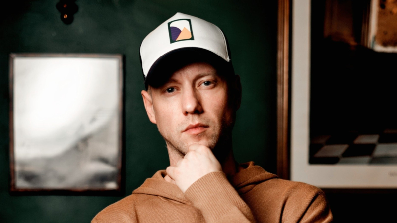 SASHA SONG – BEGĖDIS LAIKAS