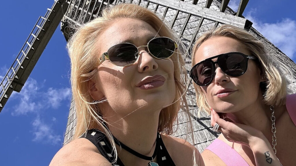 NATALIJA BUNKĖ, SIMONA NAINĖ